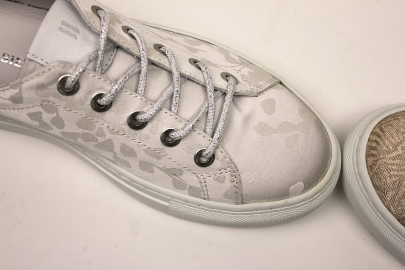 LACETS FEUILLAGE BLANC