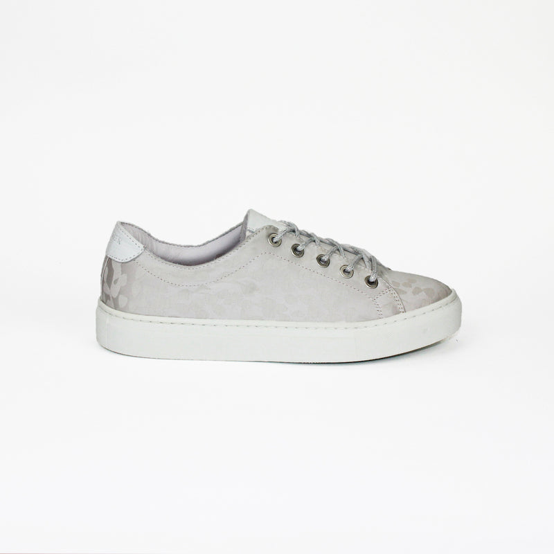 LACETS FEUILLAGE BLANC